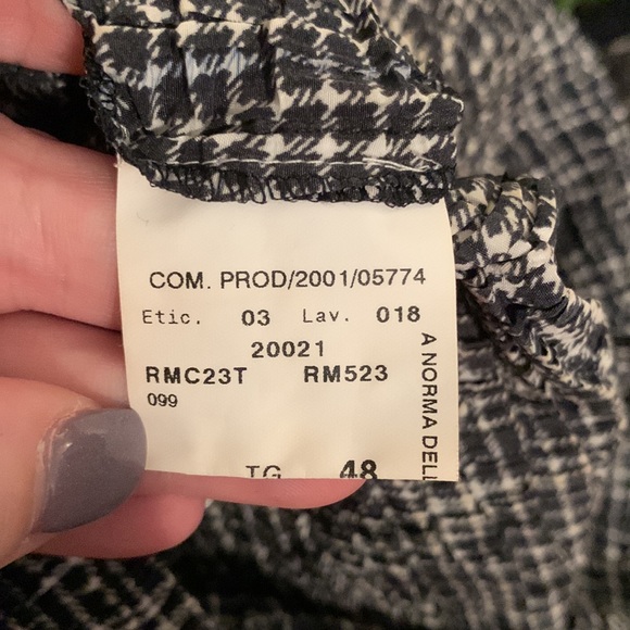 Armani Collezioni Blouse - Picture 6 of 7